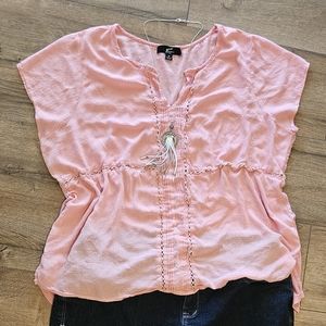 Gently Worn- GNW - Light Pink Blouse - Drop Tail Hem - Size 2XL